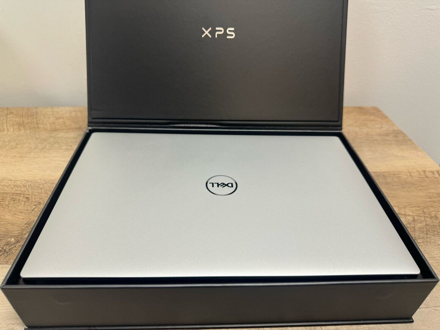 Dell XPS 13 9300 13.4" 1 TB SSD, Intel Core i7-1065G7, 1.30 GHz, 32 GB RAM Touch